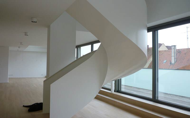 elegante treppe von kuhla